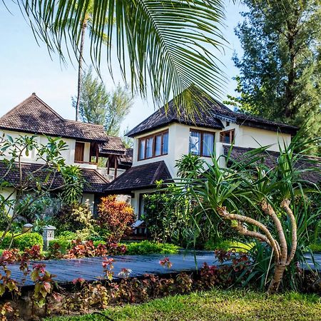 Jade Marina Resort And Spa Ngapali Ngoại thất bức ảnh