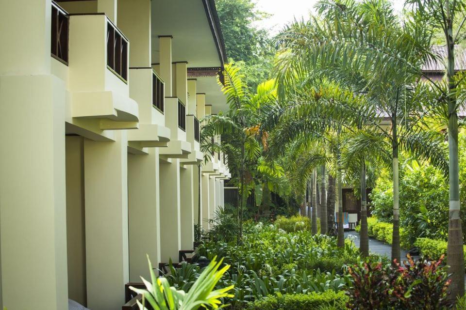 Jade Marina Resort And Spa Ngapali Ngoại thất bức ảnh