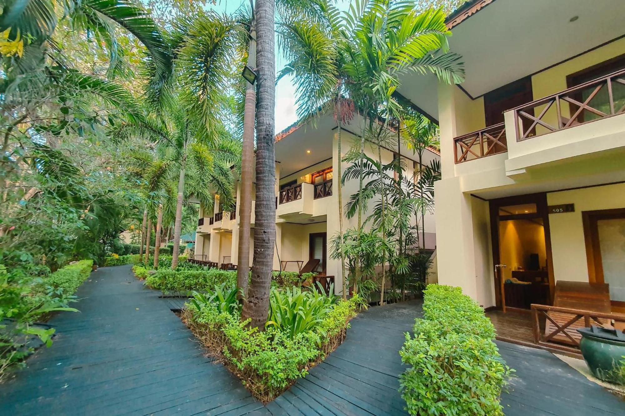 Jade Marina Resort And Spa Ngapali Ngoại thất bức ảnh