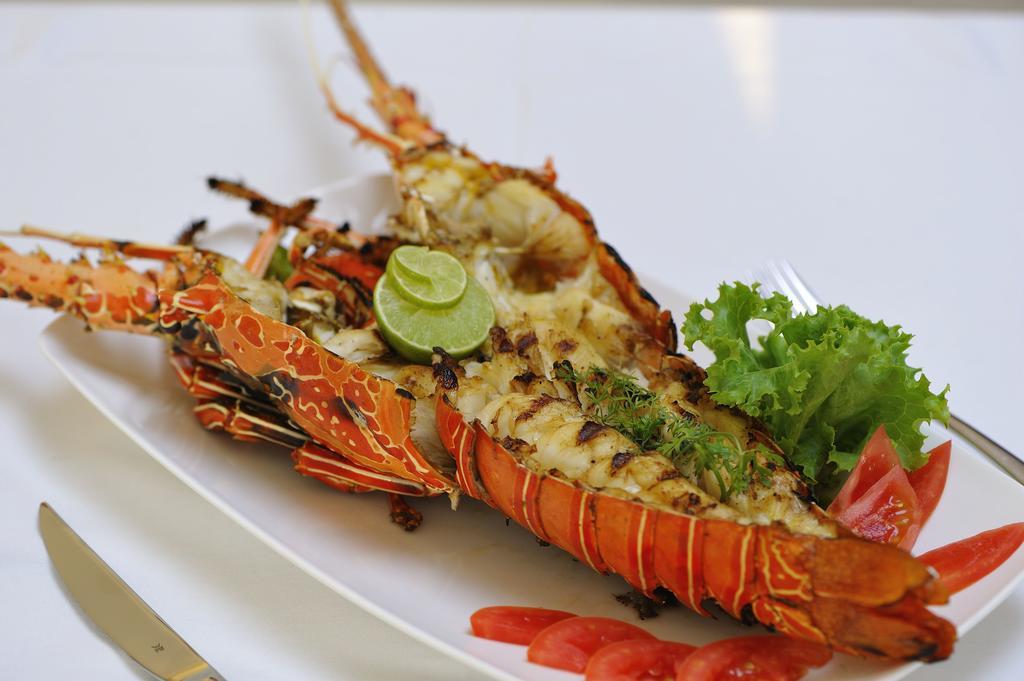 Jade Marina Resort And Spa Ngapali Ngoại thất bức ảnh