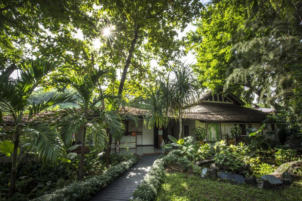 Jade Marina Resort And Spa Ngapali Ngoại thất bức ảnh