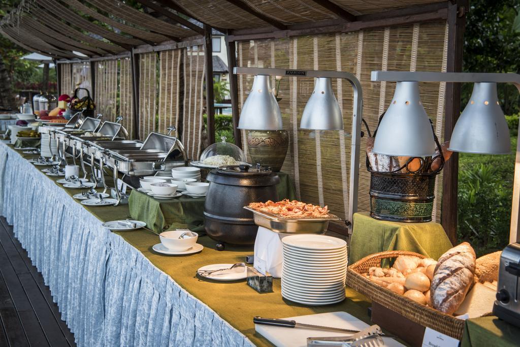 Jade Marina Resort And Spa Ngapali Ngoại thất bức ảnh