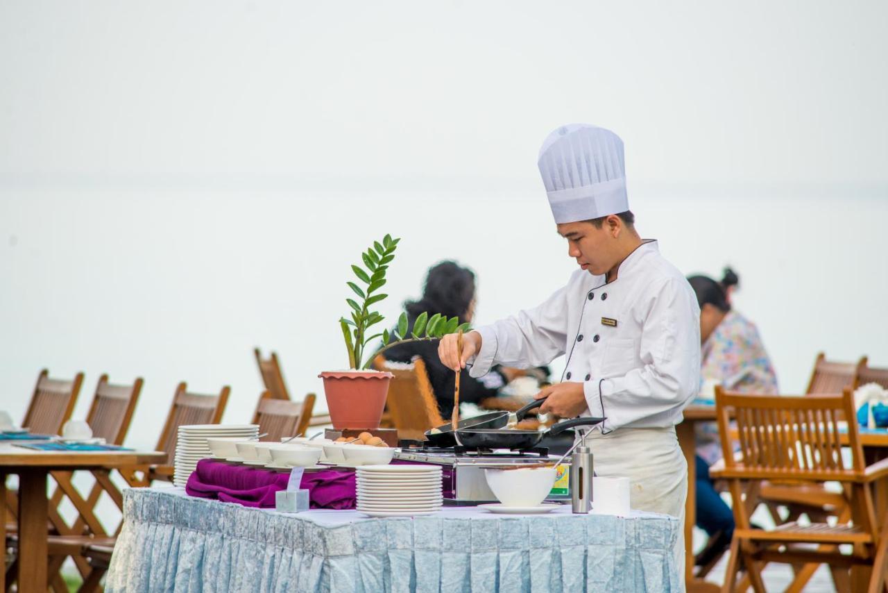 Jade Marina Resort And Spa Ngapali Ngoại thất bức ảnh